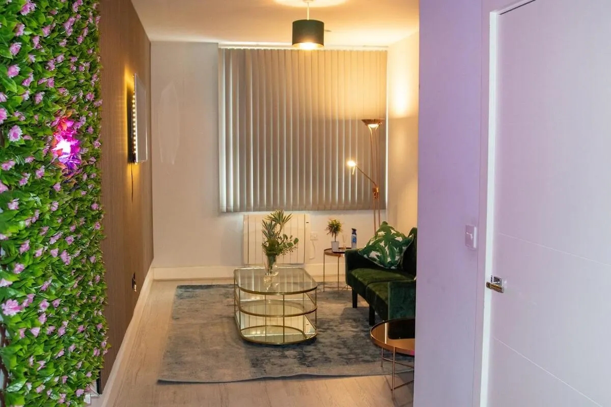 Apartmán Luxury 1BR Flat Near Heathrow Harmondsworth Velká Británie