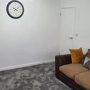  Holiday home Exquisite And Modern 2 Bed Maisonette